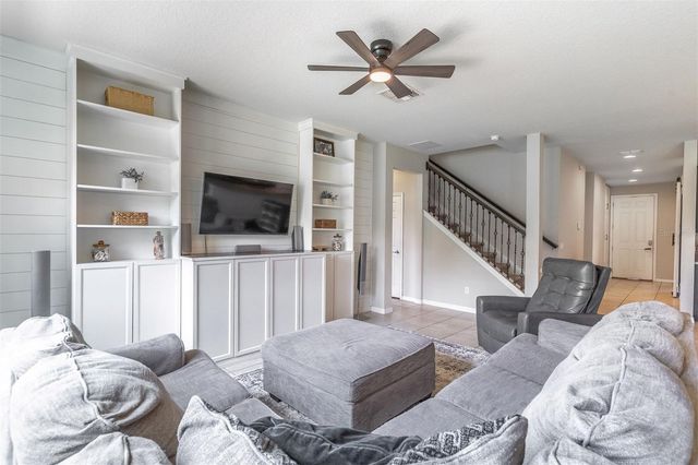652 BISHOP BAY LOOP, Apopka, FL 32712
