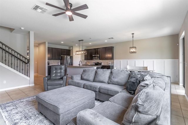 652 BISHOP BAY LOOP, Apopka, FL 32712