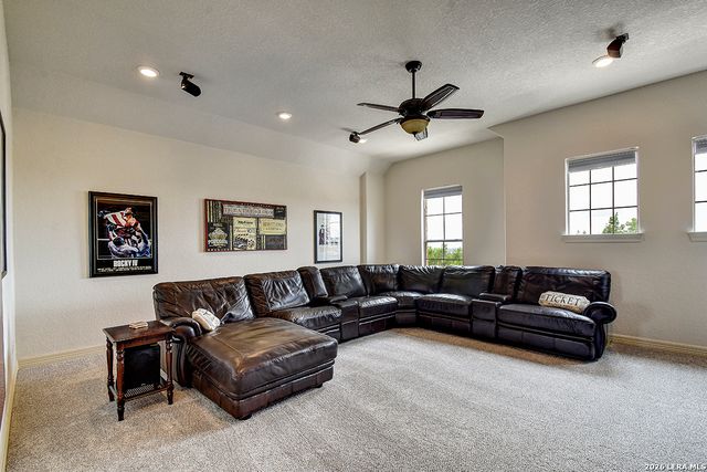 1519 SUN MTN, San Antonio, TX 78258