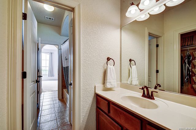 1519 SUN MTN, San Antonio, TX 78258