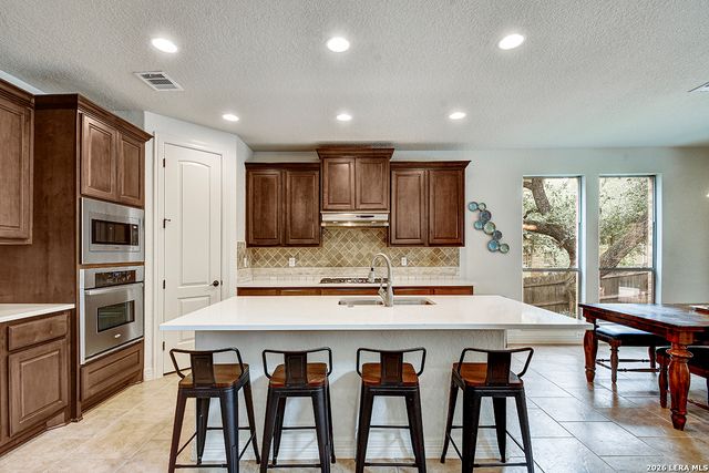 1519 SUN MTN, San Antonio, TX 78258