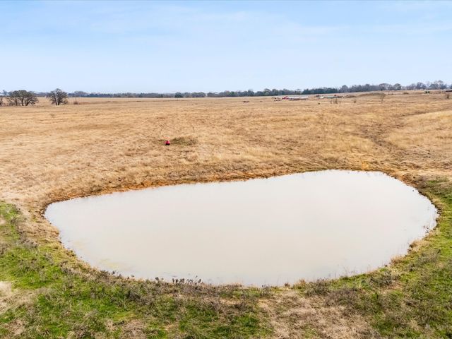 299 Sadler Road, Whitesboro, TX 76273