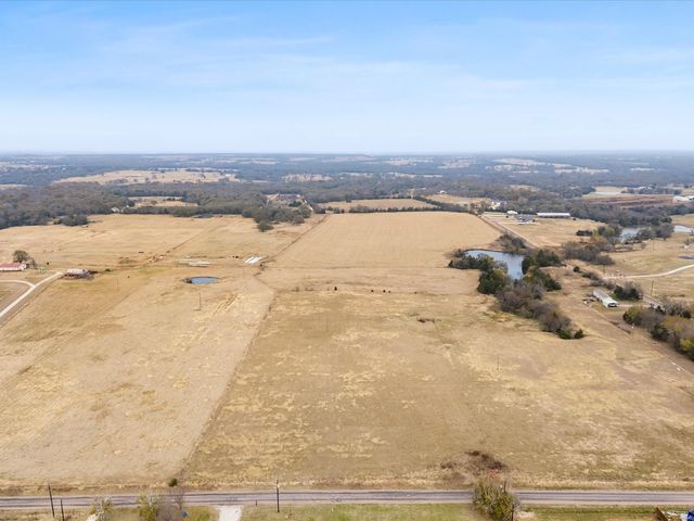 299 Sadler Road, Whitesboro, TX 76273