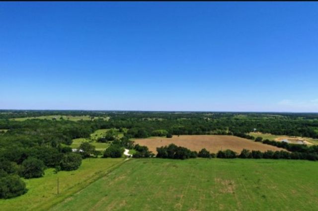 299 Sadler Road, Whitesboro, TX 76273