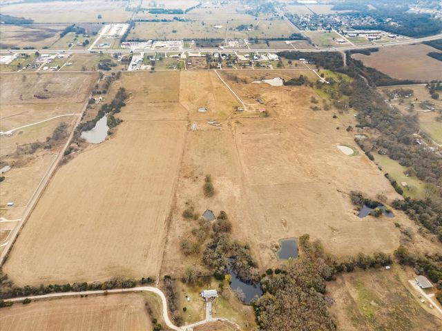 299 Sadler Road, Whitesboro, TX 76273