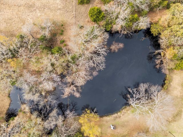 299 Sadler Road, Whitesboro, TX 76273