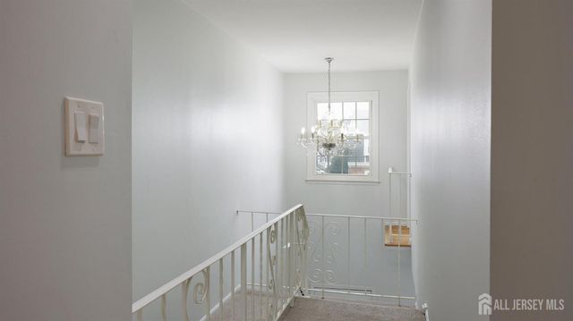 96 Wick Drive, Fords, NJ 08863