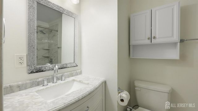 96 Wick Drive, Fords, NJ 08863