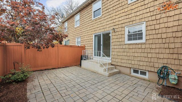 96 Wick Drive, Fords, NJ 08863