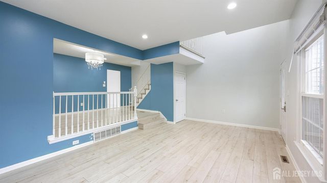 96 Wick Drive, Fords, NJ 08863