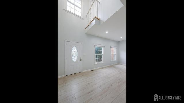 96 Wick Drive, Fords, NJ 08863