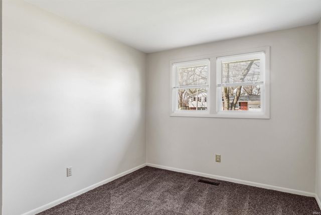 3234 Varsity Lane, Fort Wayne, IN 46805