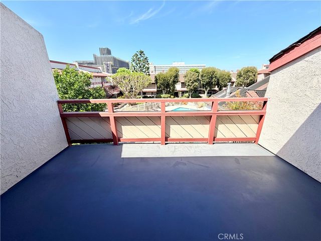 946 W 220th, Torrance, CA 90502