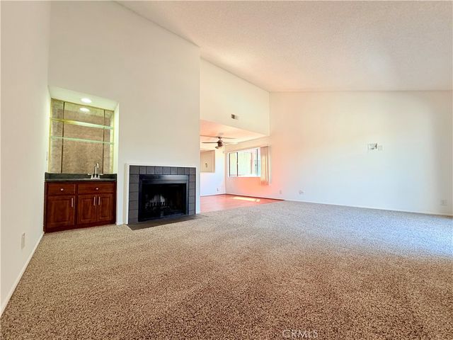 946 W 220th, Torrance, CA 90502
