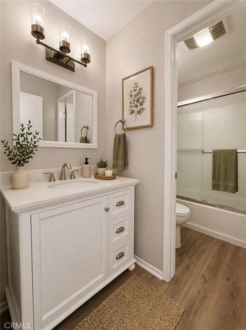 946 W 220th, Torrance, CA 90502
