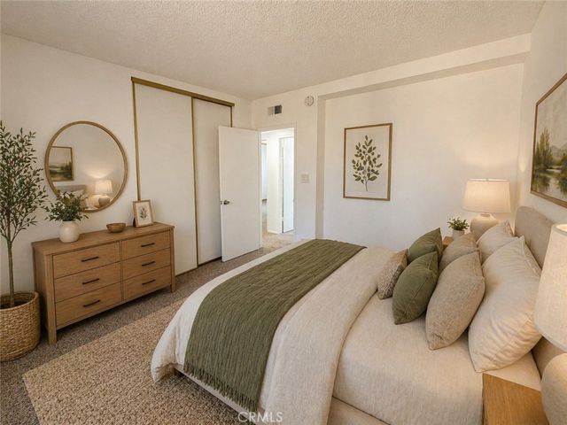 946 W 220th, Torrance, CA 90502