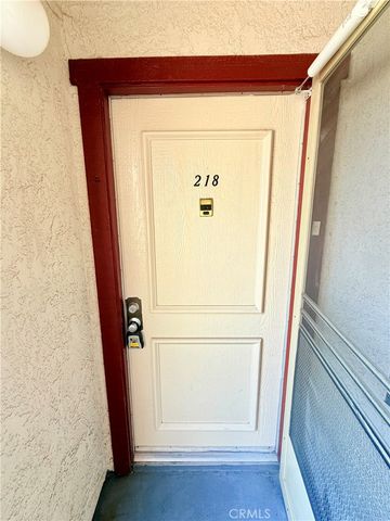 946 W 220th, Torrance, CA 90502