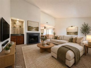 946 W 220th, Torrance, CA 90502