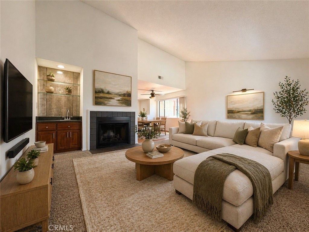 946 W 220th, Torrance, CA 90502