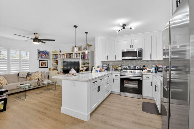 538 Flanders L, Delray Beach, FL 33484
