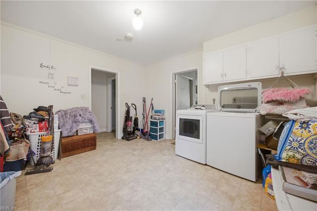 100 Snead Fairway, Portsmouth, VA 23701