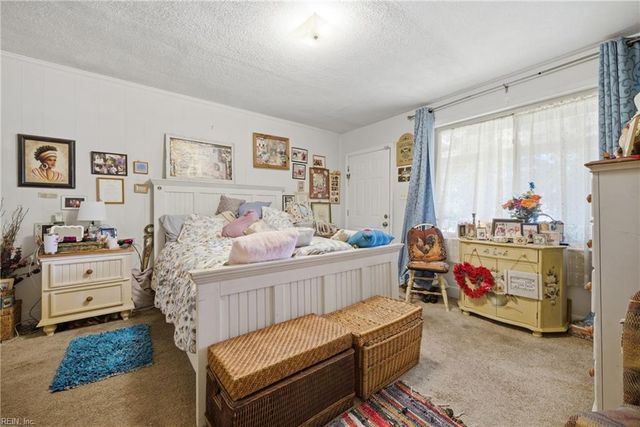100 Snead Fairway, Portsmouth, VA 23701