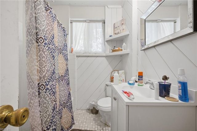 100 Snead Fairway, Portsmouth, VA 23701