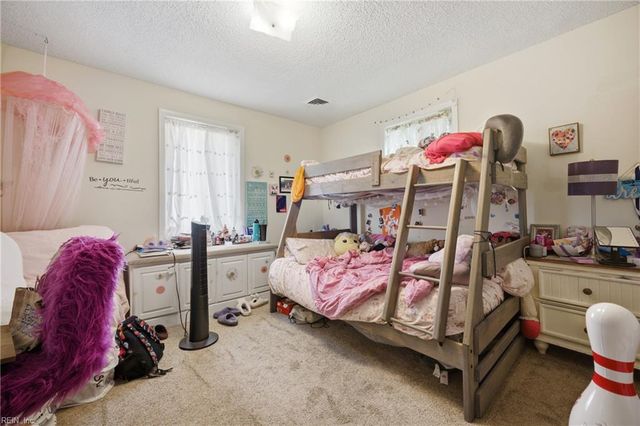 100 Snead Fairway, Portsmouth, VA 23701