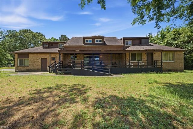 100 Snead Fairway, Portsmouth, VA 23701
