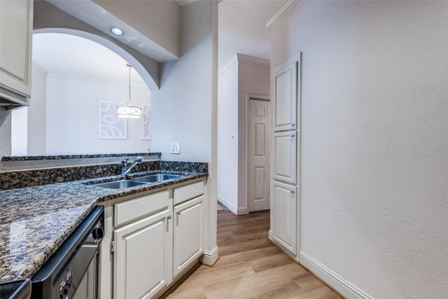 4102 Buena Vista Street 3, Dallas, TX 75204