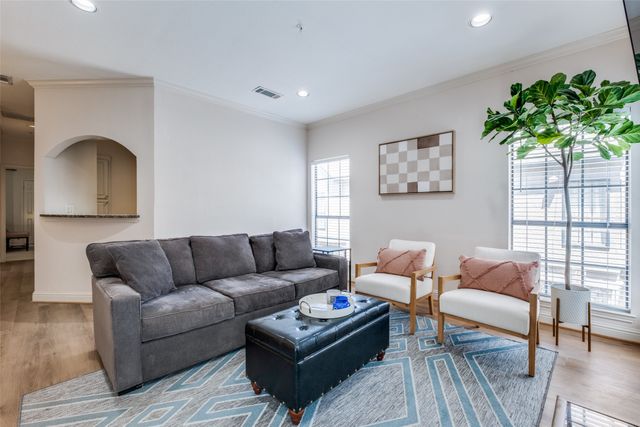 4102 Buena Vista Street 3, Dallas, TX 75204