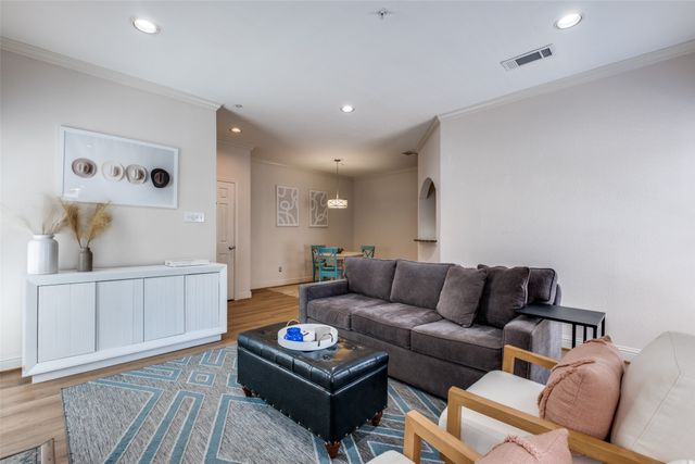 4102 Buena Vista Street 3, Dallas, TX 75204