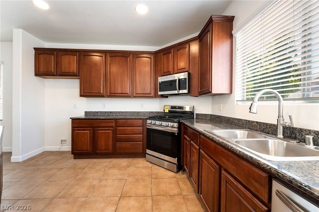 5725 Awakening Street, North Las Vegas, NV 89081