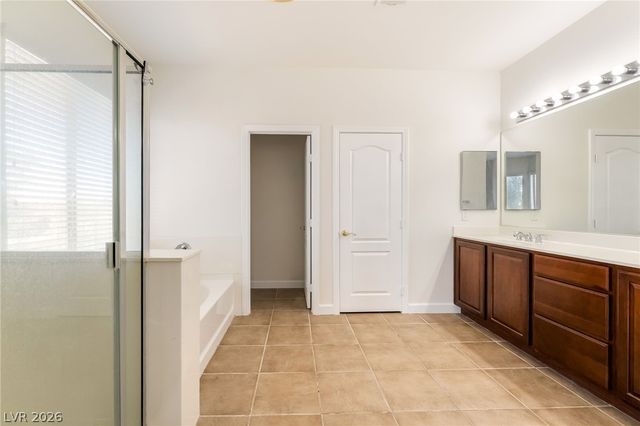5725 Awakening Street, North Las Vegas, NV 89081