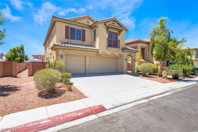 5725 Awakening Street, North Las Vegas, NV 89081