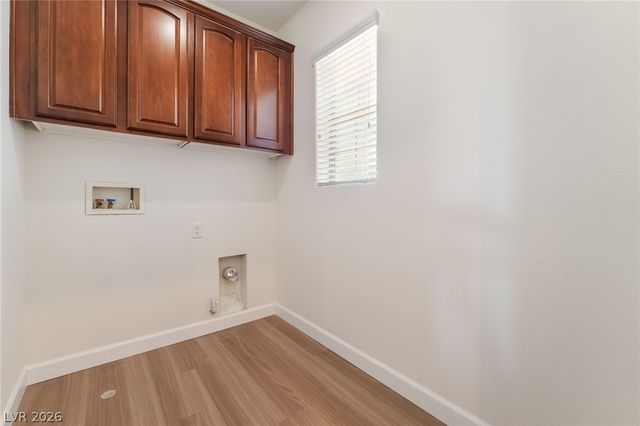 5725 Awakening Street, North Las Vegas, NV 89081