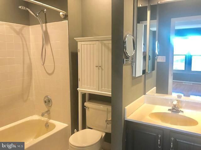 6847 MALTON CT, Centreville, VA 20121