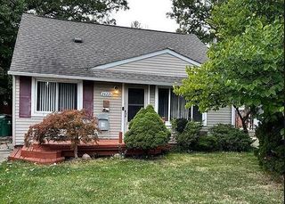 24235 Lexington Avenue, Eastpointe City, MI 48021