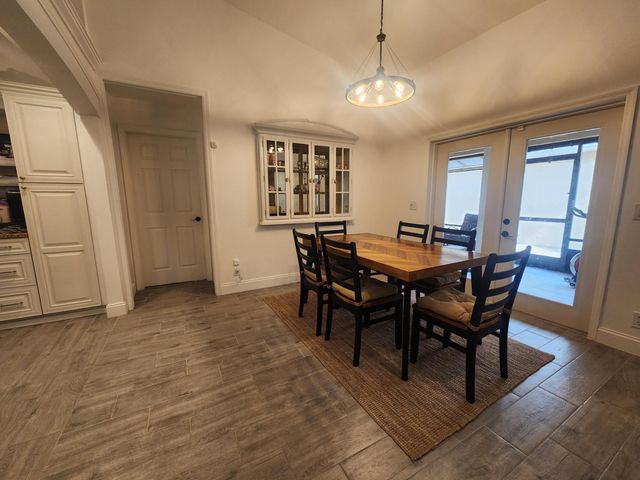 250 E Riverbend Drive, Sunrise, FL 33326