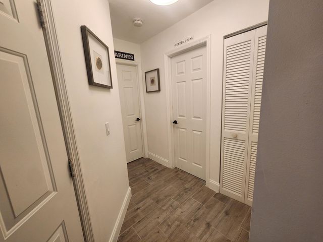 250 E Riverbend Drive, Sunrise, FL 33326