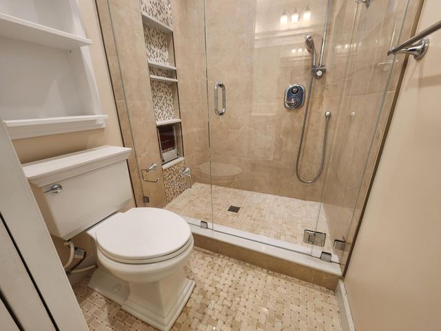 250 E Riverbend Drive, Sunrise, FL 33326