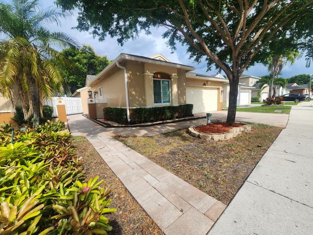 250 E Riverbend Drive, Sunrise, FL 33326
