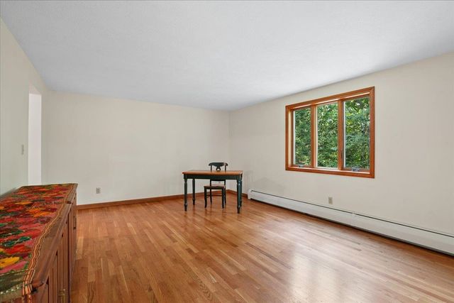 10 Standish Way, Amherst, NH 03031