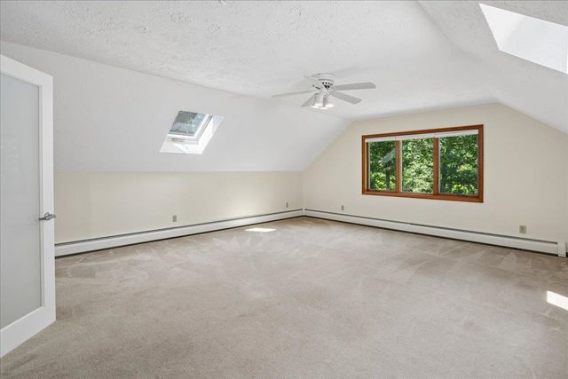 10 Standish Way, Amherst, NH 03031