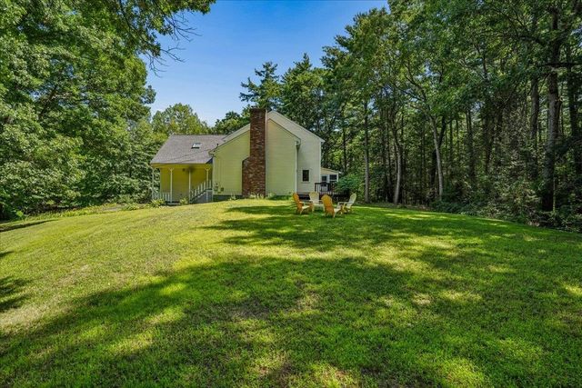 10 Standish Way, Amherst, NH 03031