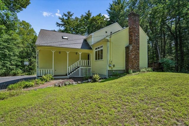 10 Standish Way, Amherst, NH 03031