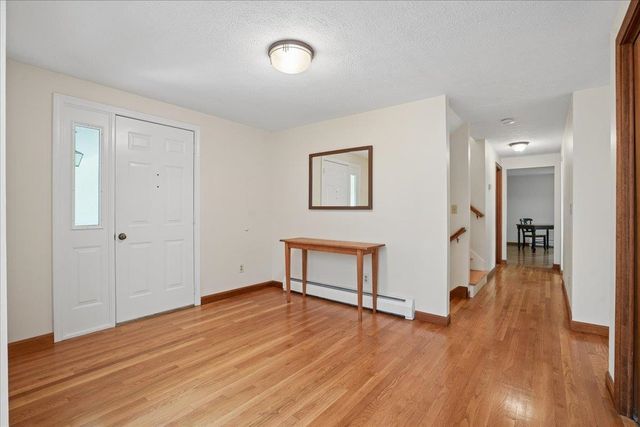 10 Standish Way, Amherst, NH 03031