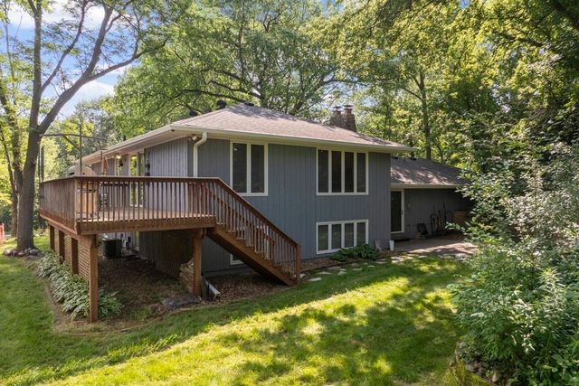 417 Brandywine Dr., Burnsville, MN 55337