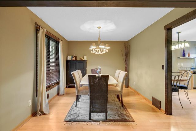 417 Brandywine Dr., Burnsville, MN 55337