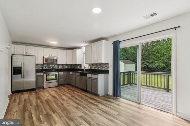 12 TURNER DR, Stafford, VA 22556